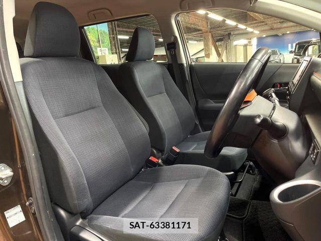 Toyota SIENTA 2016-04 8782037-7