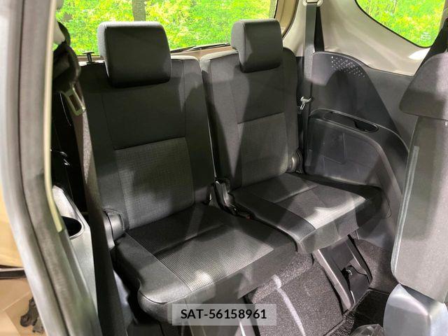 Toyota SIENTA 2021-12 8782030-9