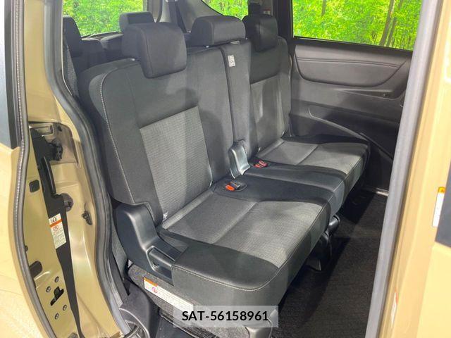 Toyota SIENTA 2021-12 8782030-8