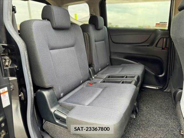 Toyota SIENTA 2017-05 8782042-18