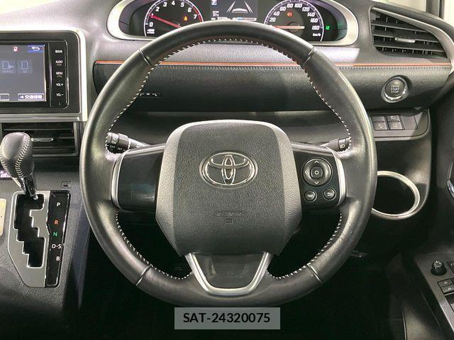 Toyota SIENTA 2015-07 8782038-10