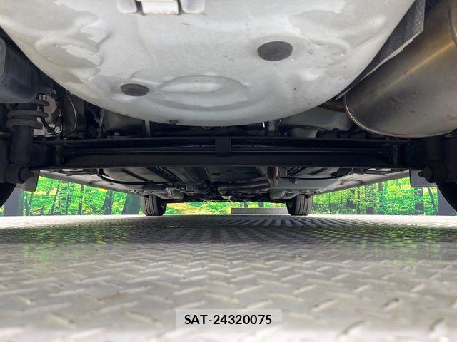 Toyota SIENTA 2015-07 8782038-18