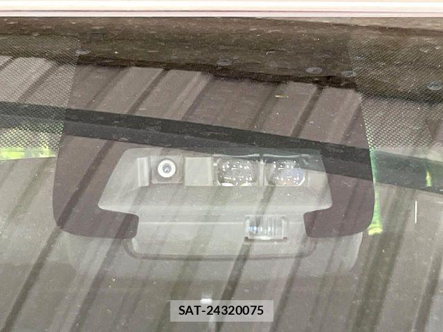 Toyota SIENTA 2015-07 8782038-3