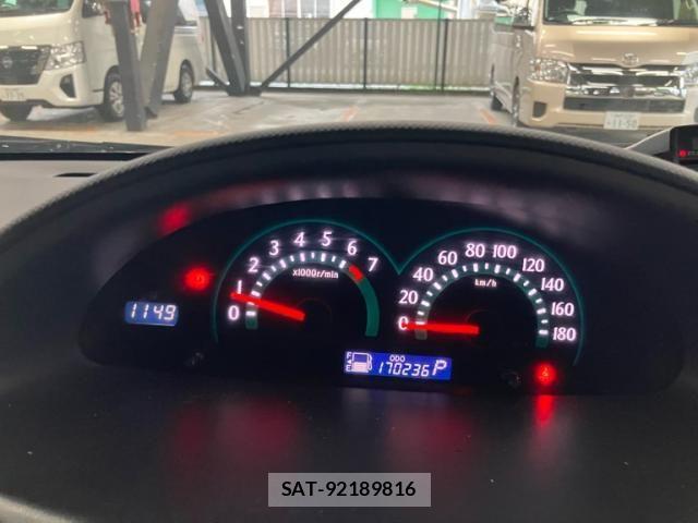 Toyota SIENTA 2009-09 8782045-14