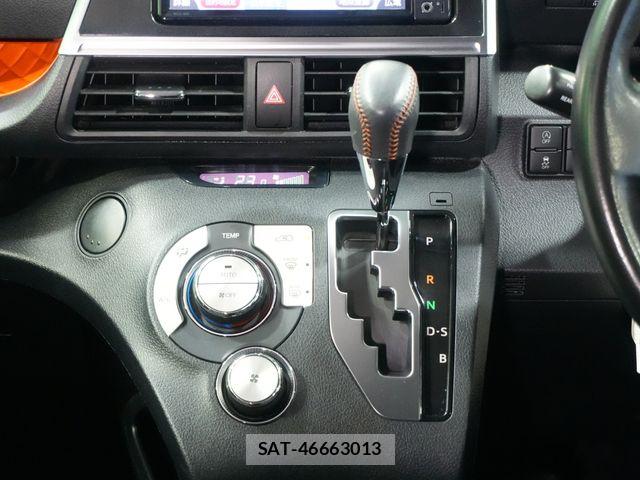 Toyota SIENTA 2017-11 8782036-13