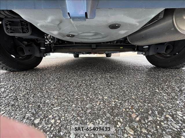 Toyota SIENTA 2020-10 8782032-9