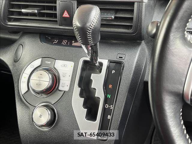 Toyota SIENTA 2020-10 8782032-20