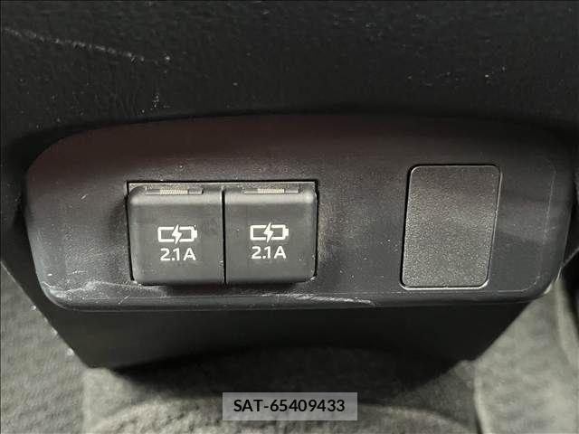 Toyota SIENTA 2020-10 8782032-21