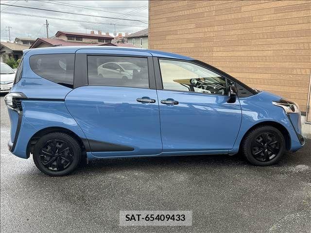 Toyota SIENTA 2020-10 8782032-4