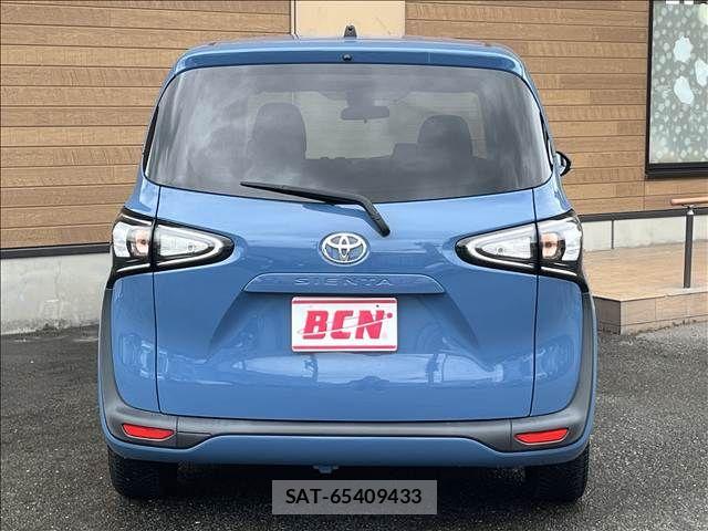 Toyota SIENTA 2020-10 8782032-6