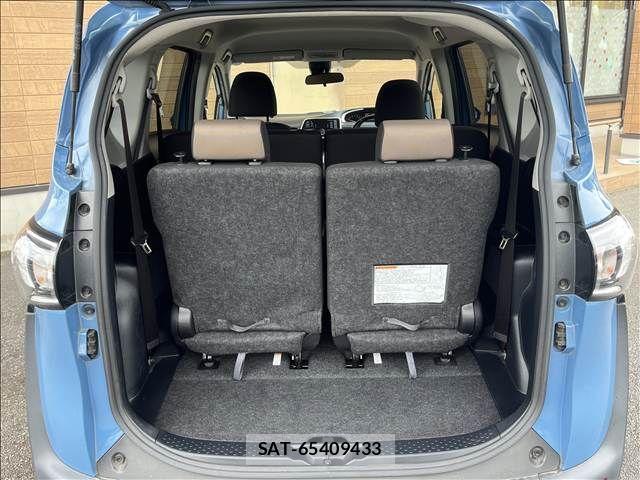 Toyota SIENTA 2020-10 8782032-8