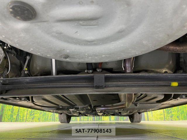 Toyota SIENTA 2015-11 8782040-18