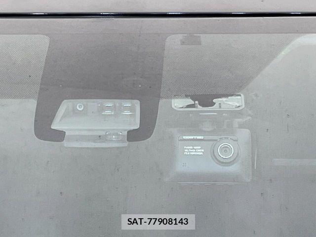 Toyota SIENTA 2015-11 8782040-4