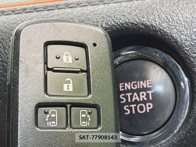 Toyota SIENTA 2015-11 8782040-6
