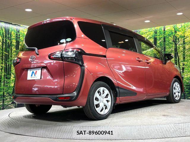 Toyota SIENTA 2016-07 8782043-17