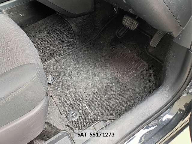 Toyota SIENTA 2019-05 8782039-13
