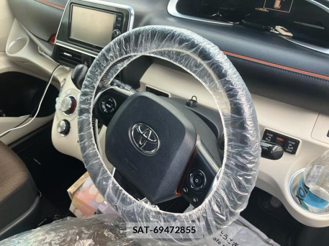Toyota SIENTA 2017-06 8797481-15