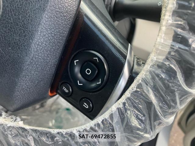 Toyota SIENTA 2017-06 8797481-16