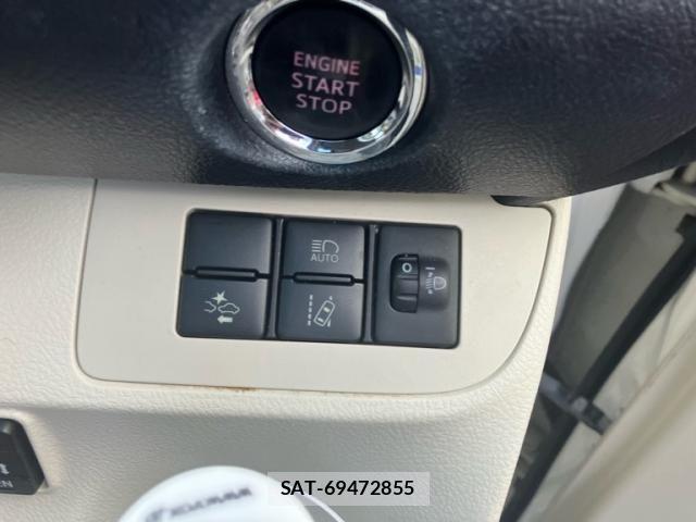 Toyota SIENTA 2017-06 8797481-19