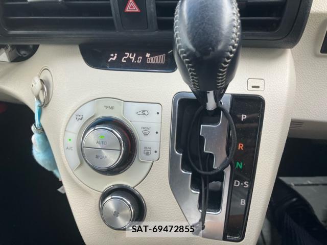 Toyota SIENTA 2017-06 8797481-22