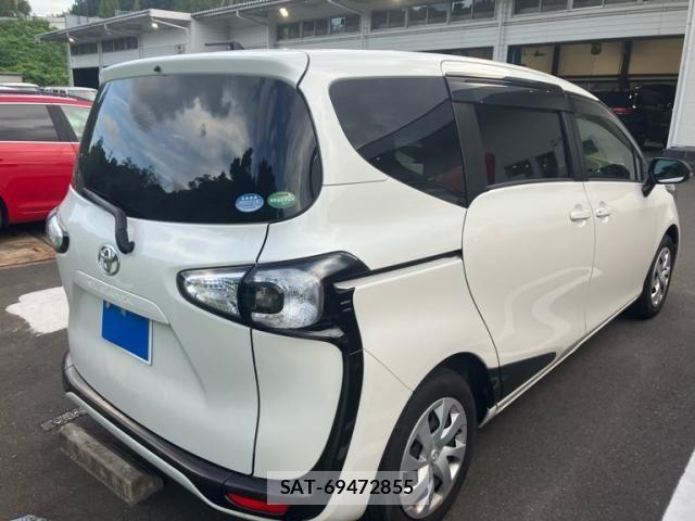 Toyota SIENTA 2017-06 8797481-3