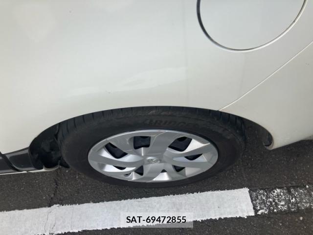 Toyota SIENTA 2017-06 8797481-5