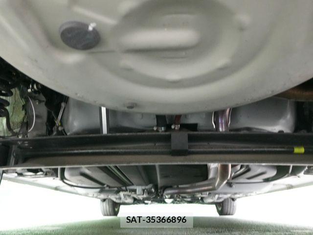 Toyota SIENTA 2016-07 8797480-20