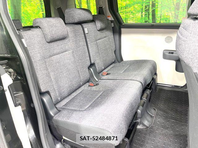 Toyota SIENTA 2022-09 8797469-10