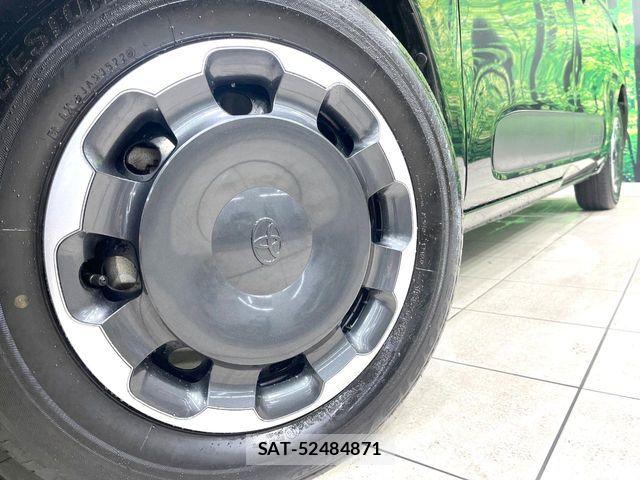 Toyota SIENTA 2022-09 8797469-15