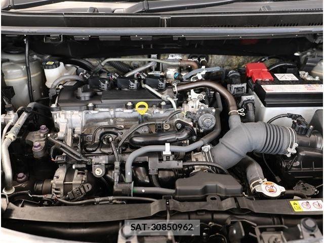Toyota SIENTA 2024-10 8797472-18