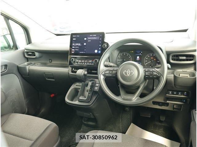 Toyota SIENTA 2024-10 8797472-1