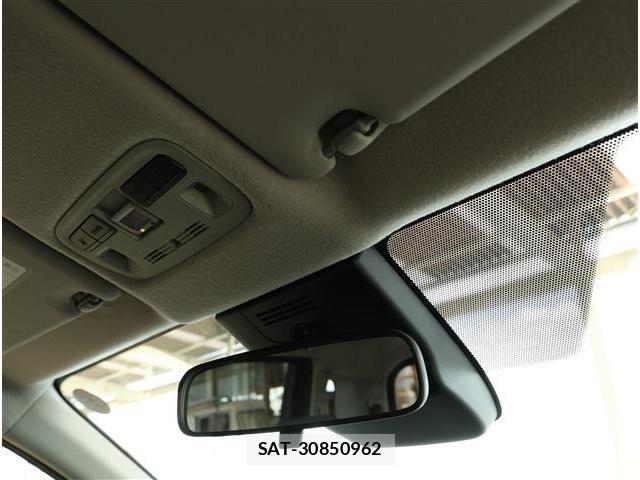 Toyota SIENTA 2024-10 8797472-29
