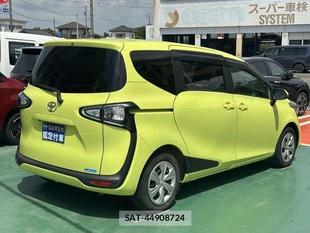 Toyota SIENTA 2021-06 8797474-12