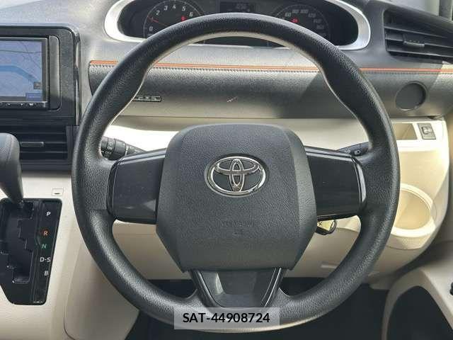 Toyota SIENTA 2021-06 8797474-7