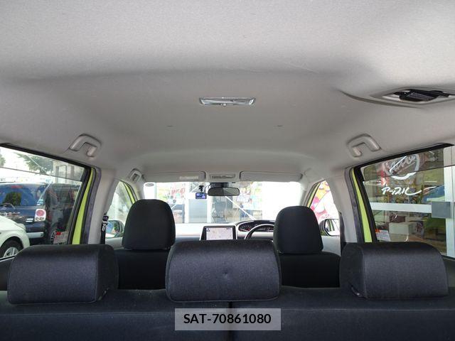 Toyota SIENTA 2019-02 8797479-18