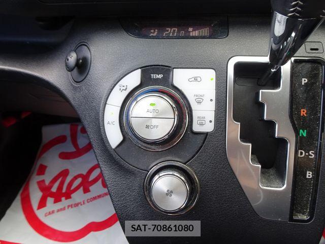 Toyota SIENTA 2019-02 8797479-24