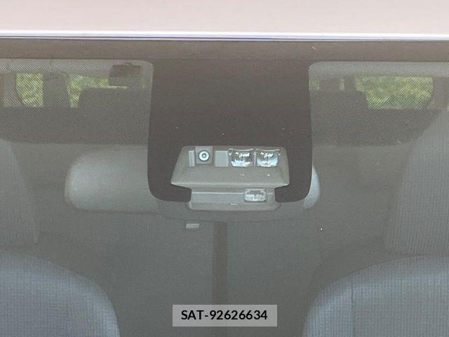 Toyota SIENTA 2016-11 8797477-4