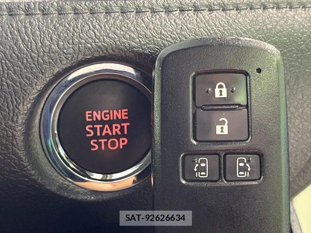 Toyota SIENTA 2016-11 8797477-6