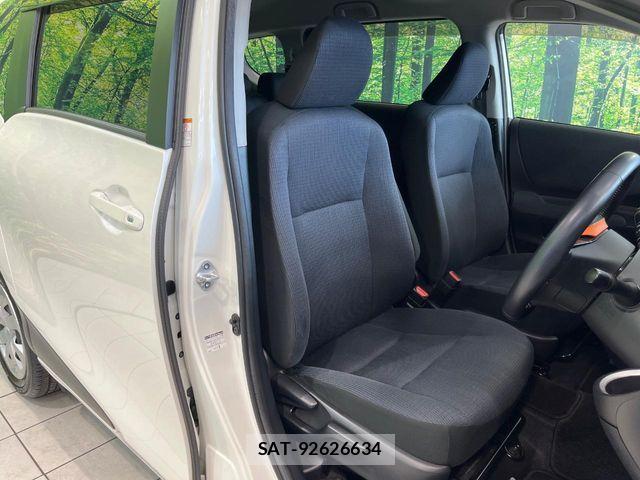 Toyota SIENTA 2016-11 8797477-7