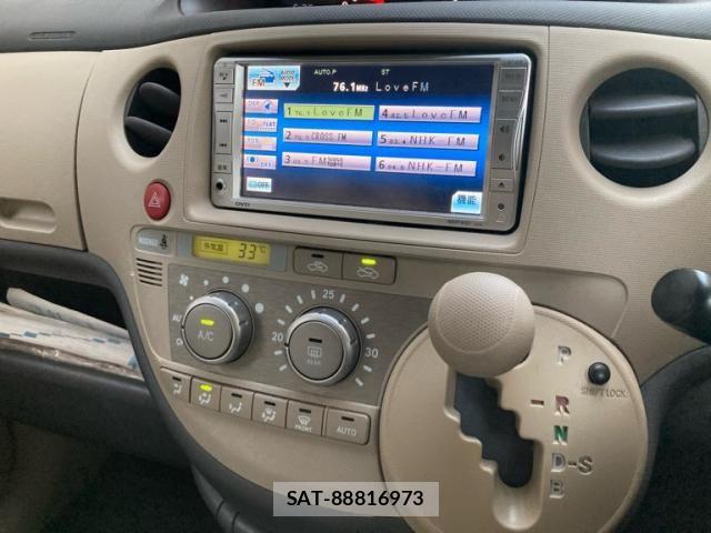 Toyota SIENTA 2008-04 8797482-19