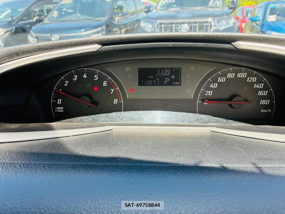 Toyota SIENTA 2019-07 8711599-15