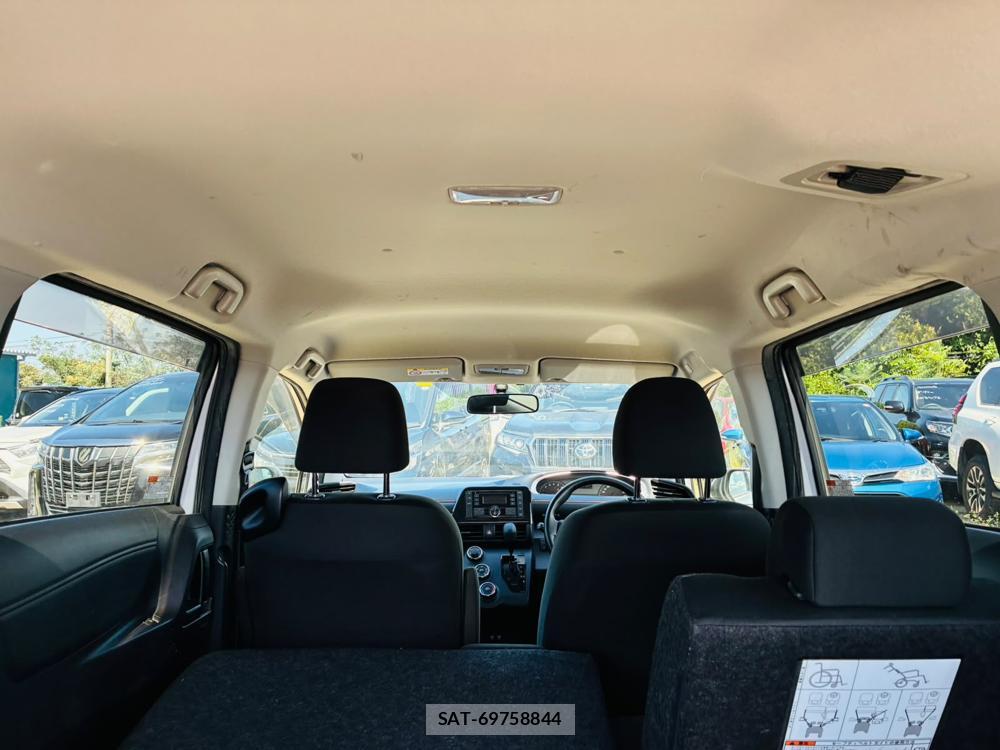 Toyota SIENTA 2019-07 8711599-22
