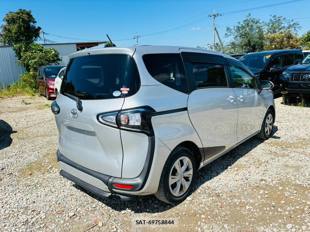 Toyota SIENTA 2019-07 8711599-4