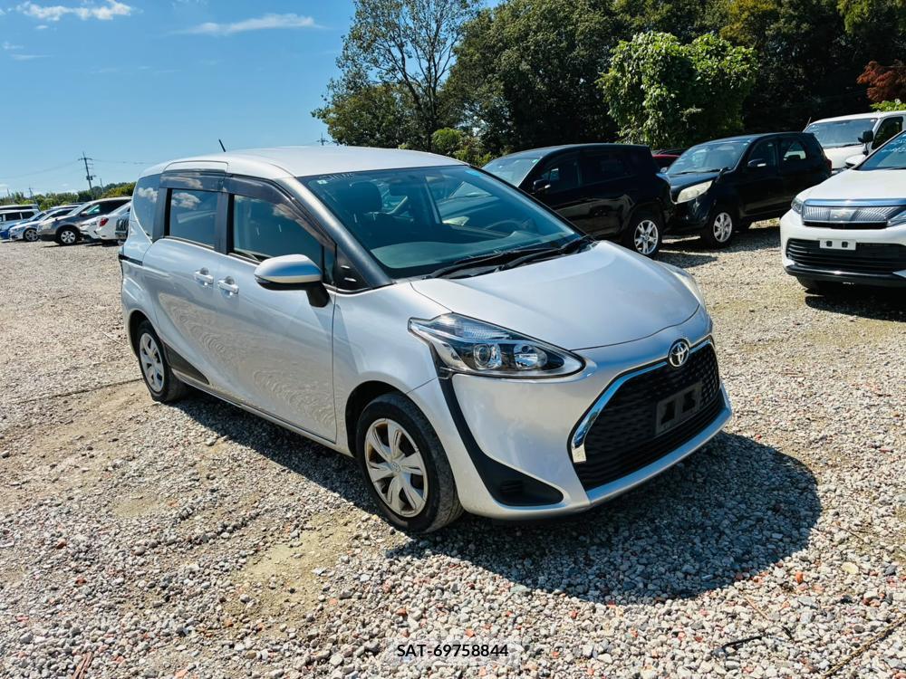 Toyota SIENTA 2019-07 8711599-6
