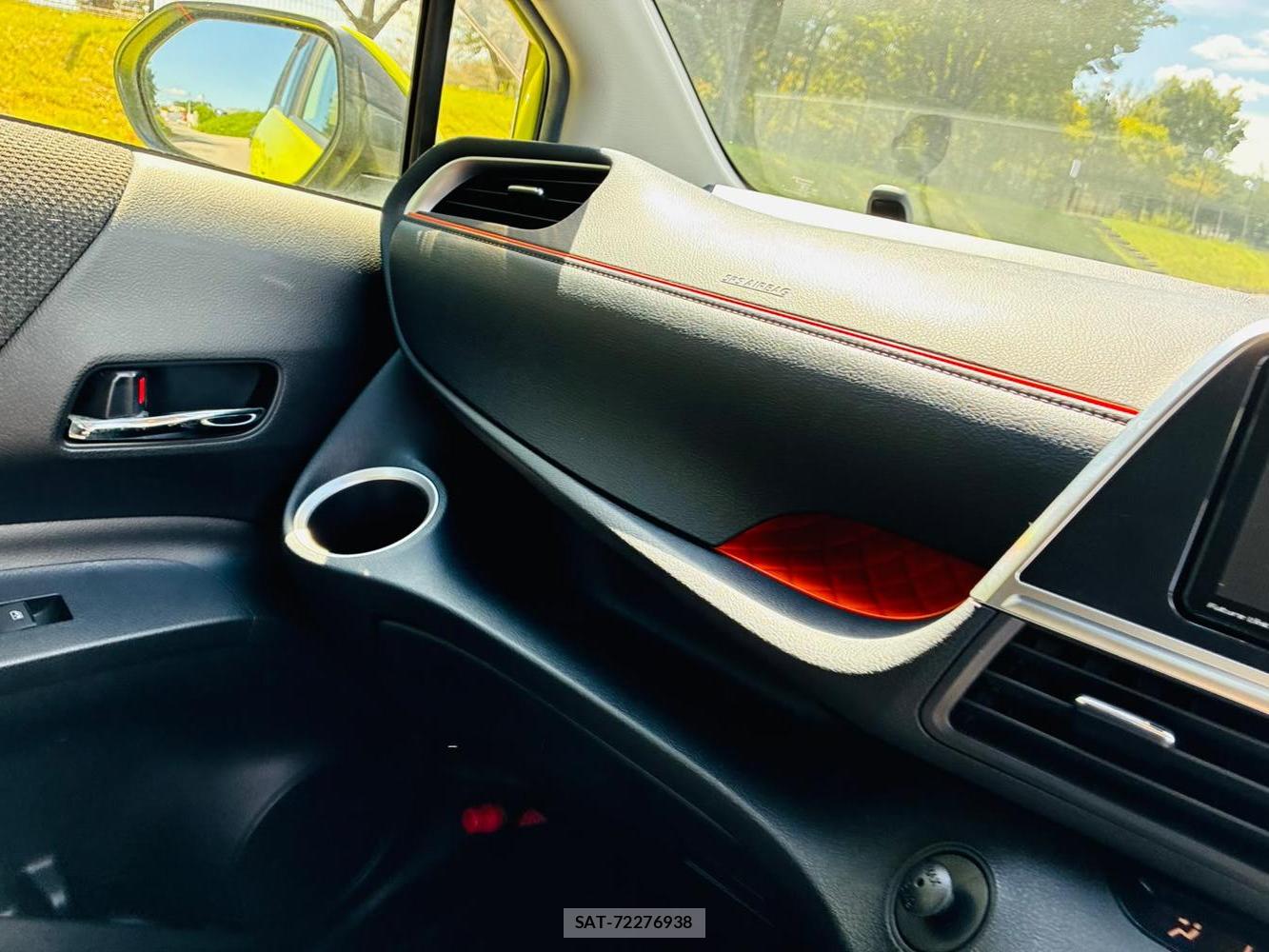 Toyota SIENTA 2019-09 8603287-18