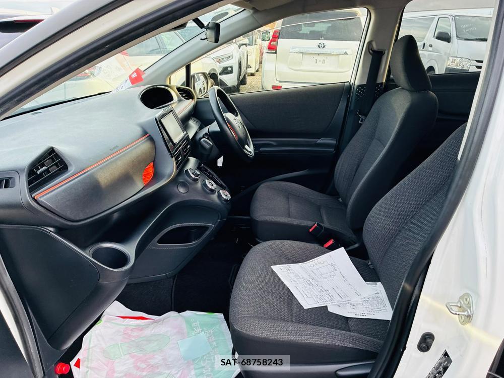 Toyota SIENTA 2019-09 8711425-10
