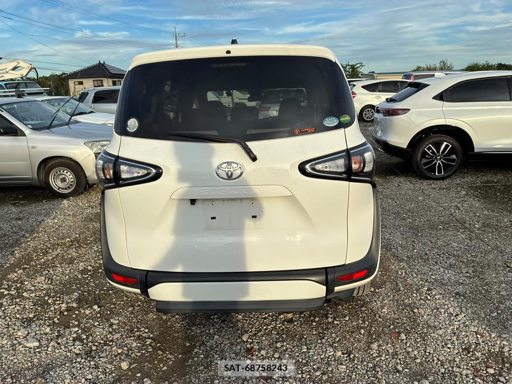 Toyota SIENTA 2019-09 8711425-3