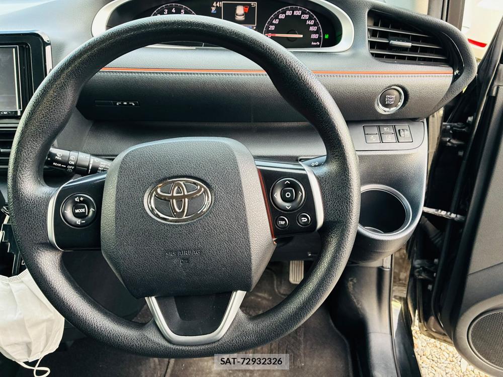 Toyota SIENTA 2019-06 8684887-14