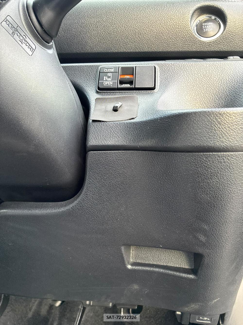 Toyota SIENTA 2019-06 8684887-16