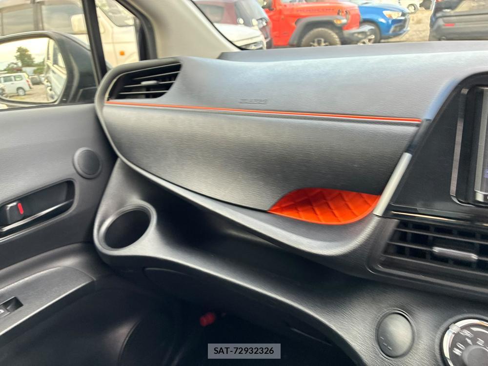 Toyota SIENTA 2019-06 8684887-18